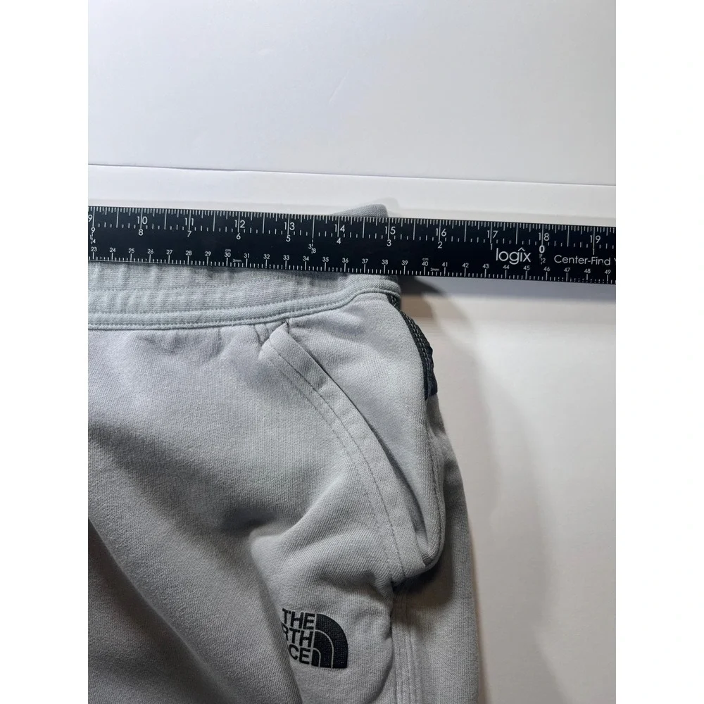 The North Face Joggers Mens Medium Grey Fleece Tapered Sweatpants NF0A4761